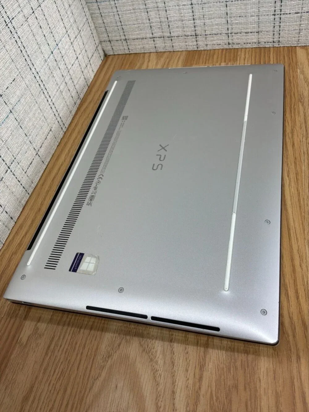 Dell XPS 13 9300 Touchscreen Laptop | i5 10th Gen | 16GB RAM | 256GB SSD | Like